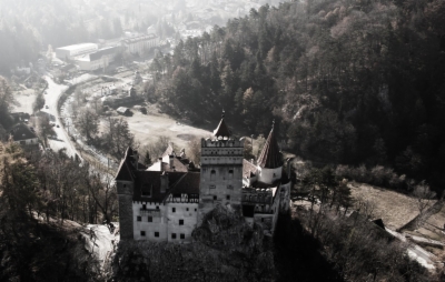 Dracula Castle Wallpaper - Find And Download Best Wallpaper Images At 