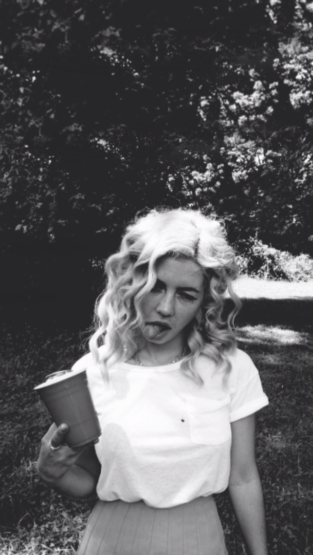 Photoshoot Black And White Music Song Request B&w The - Electra Heart ...