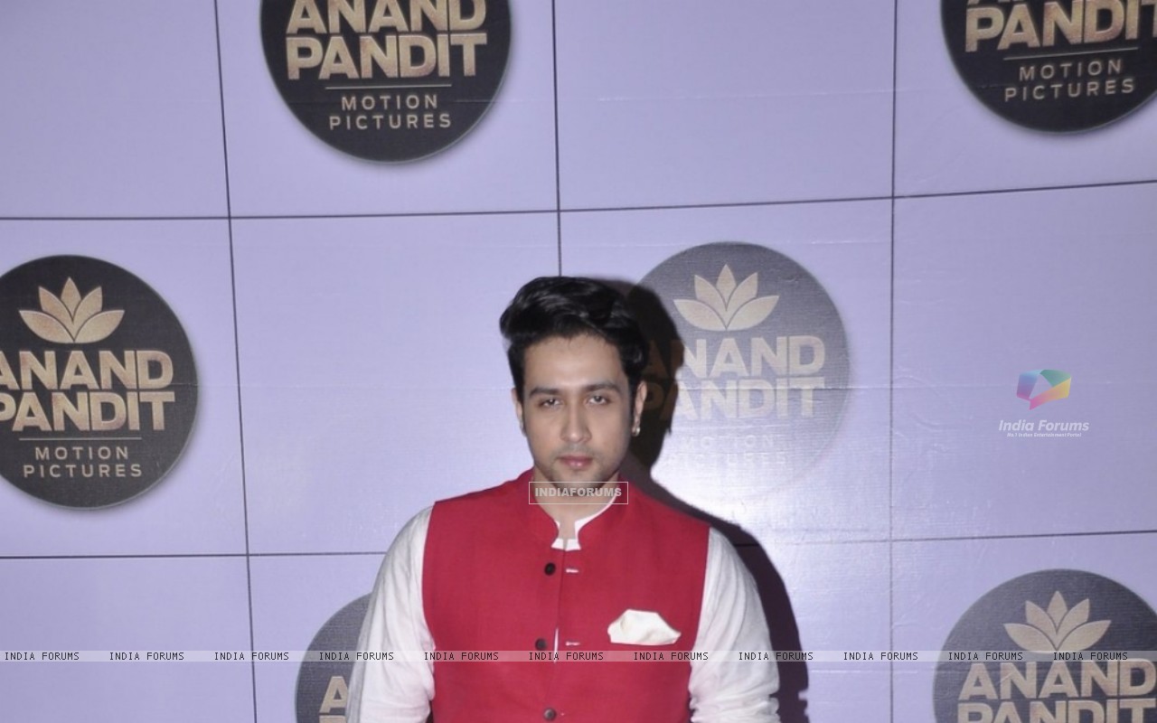 Adhyayan Suman At Anand Pandit's Diwali Bash Size - Shirt , HD Wallpaper & Backgrounds