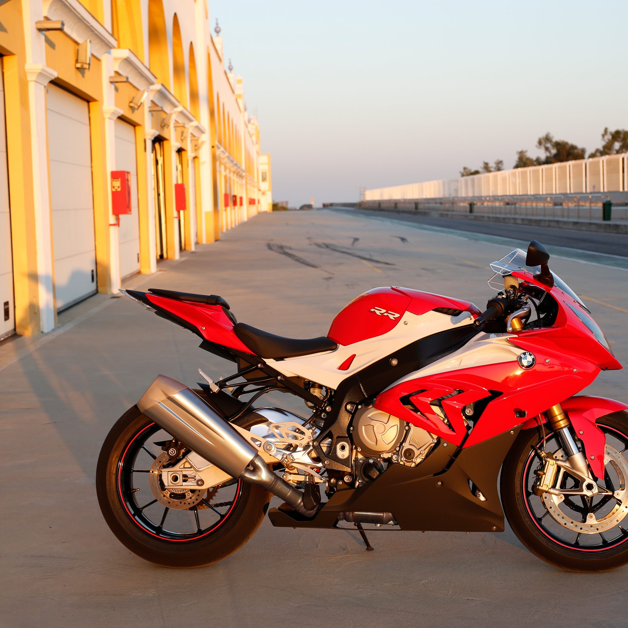 Download - Bmw S1000rr Vs Panigale 959 , HD Wallpaper & Backgrounds