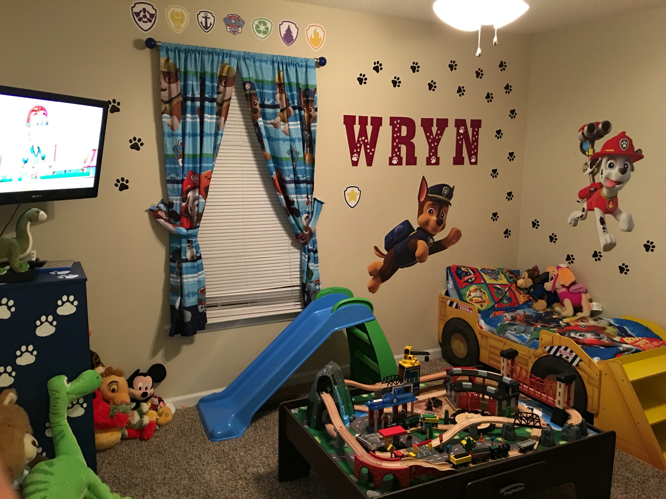 Decorating Ideas For Paw Patrol Bedroom For Brothers