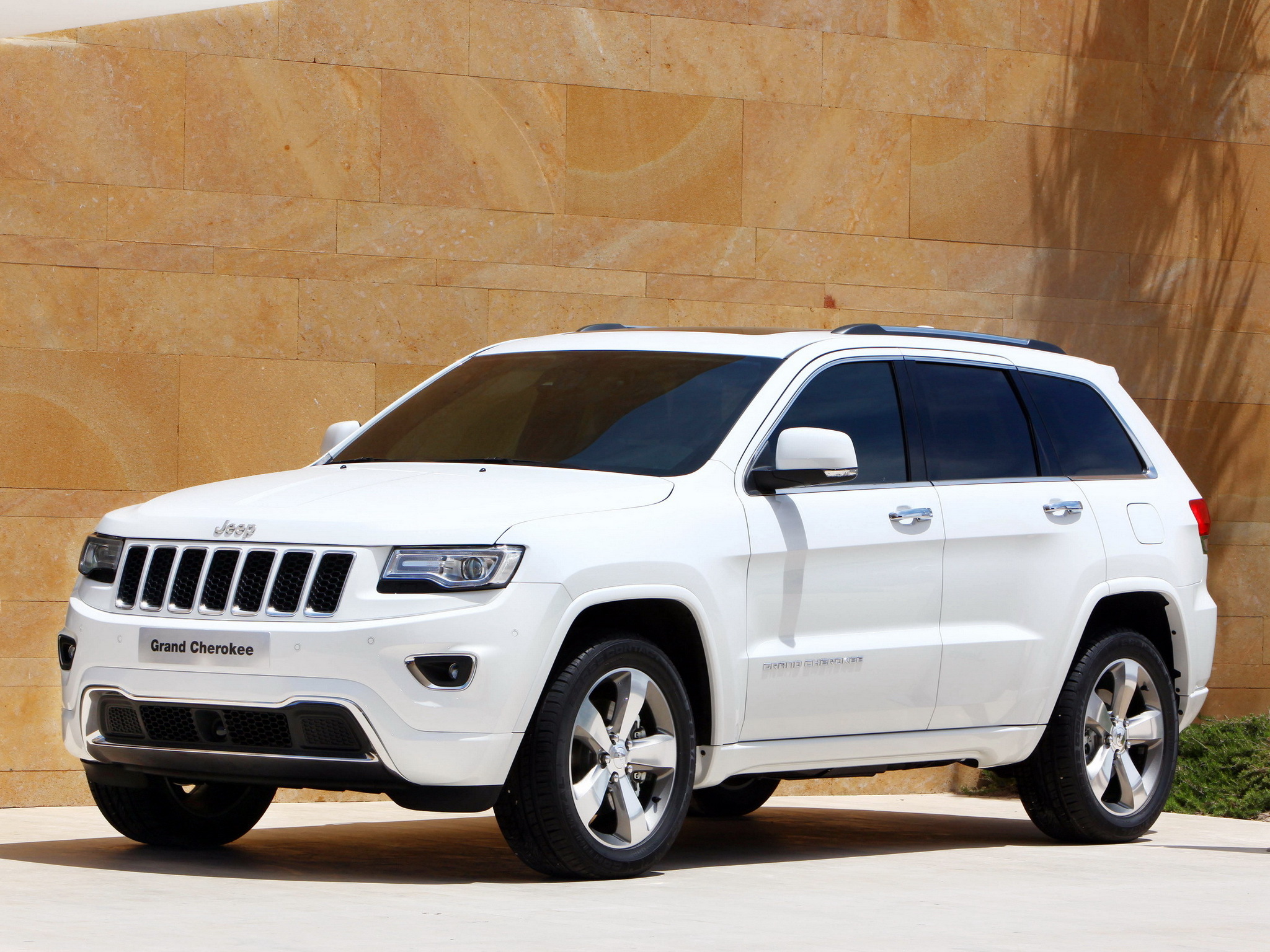 2015 Jeep Grand Cherokee Limited White