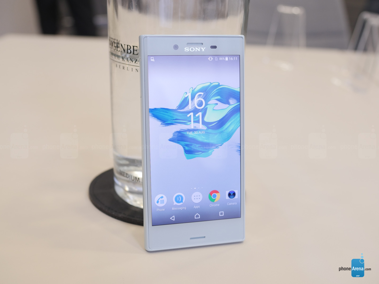Sony Xperia X Compact Hands On Sony Xperia X Compact White Hd Wallpaper Backgrounds Download