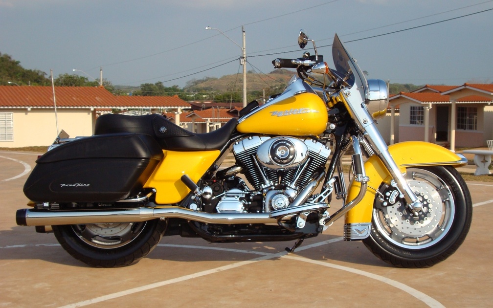 Download Harley Davidson Road King Yellow On Itl.cat