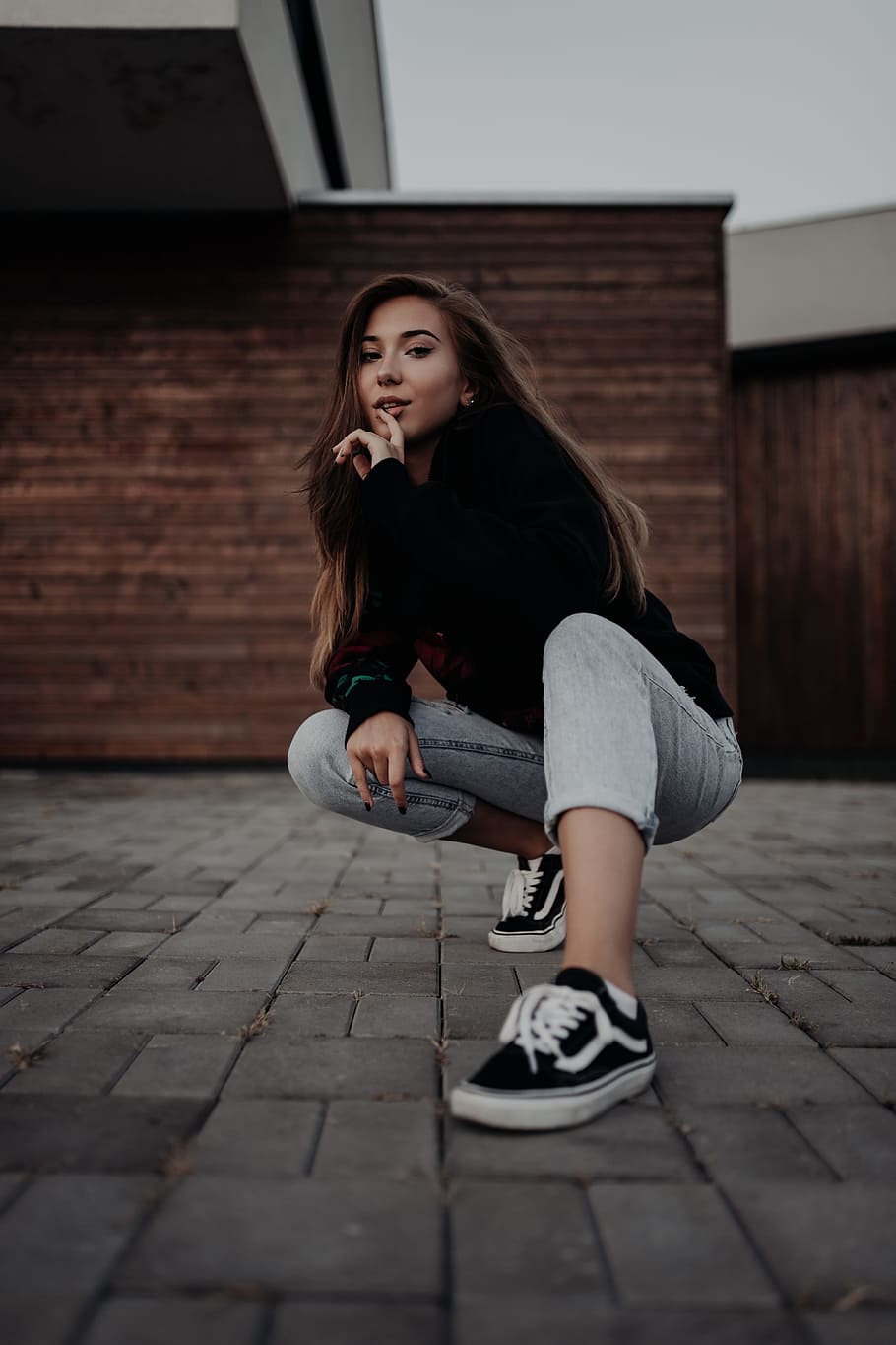 Hipster Girl Wearing Blank White Shirt and Jeans Posing Against Street  Wall. Minimalist Urban Clothing Style, Street Stock Photo - Image of  caucasian, modern: 146853990