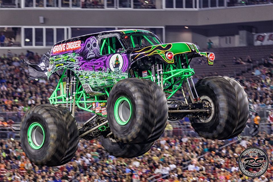 Grave Digger Monster Truck Wallpaper - Monster Truck (#3186185) - HD ...