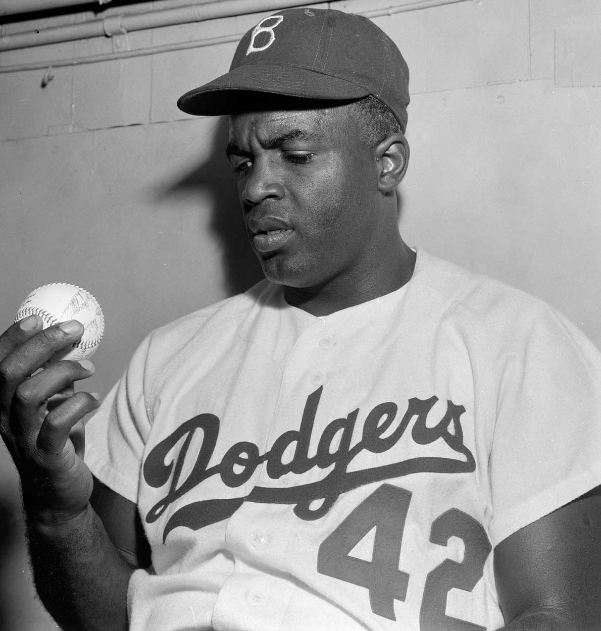 1st African-american Athlete To Play In Major League - Monochrome ...