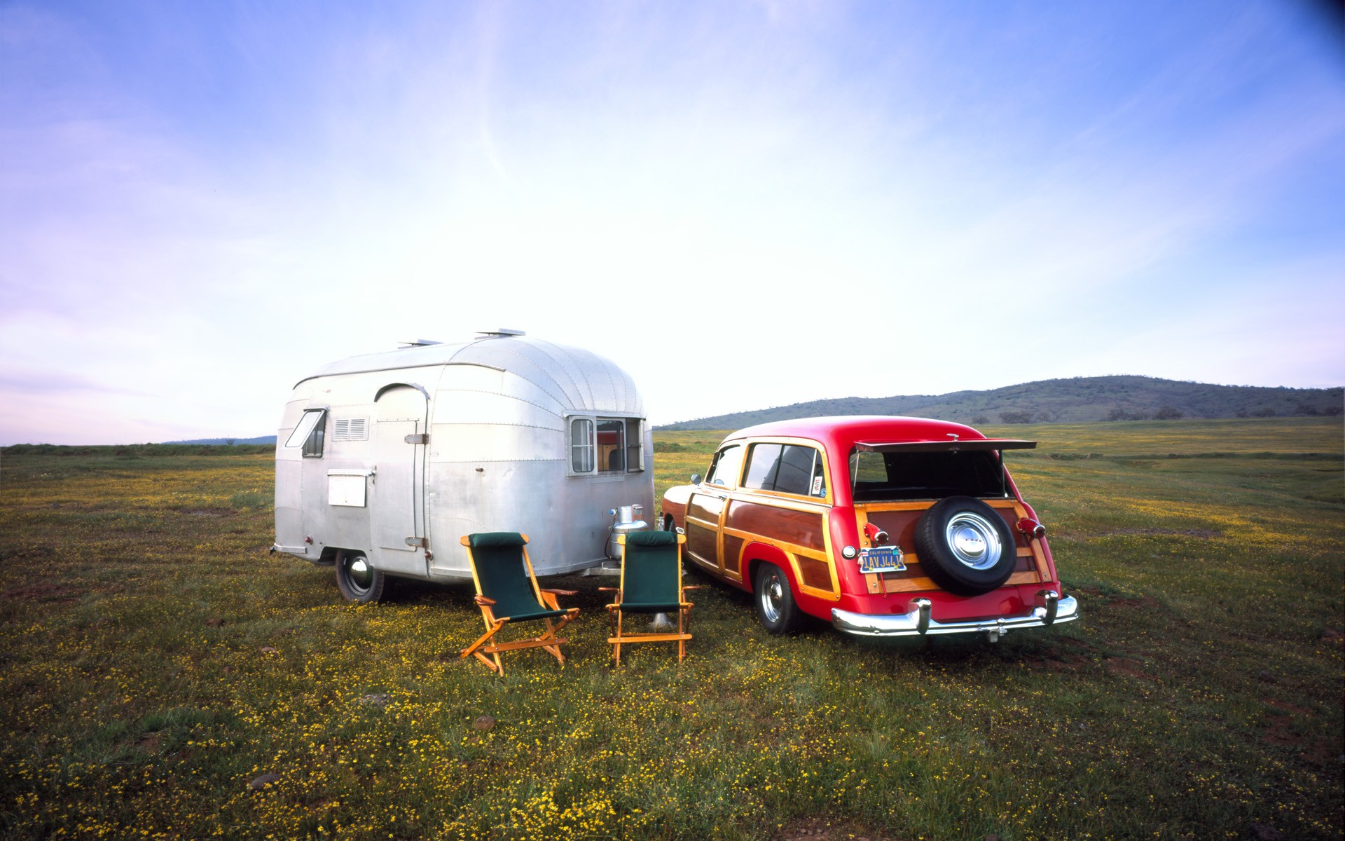 Camping Wallpaper - Camping Car Wallpaper Hd , HD Wallpaper & Backgrounds